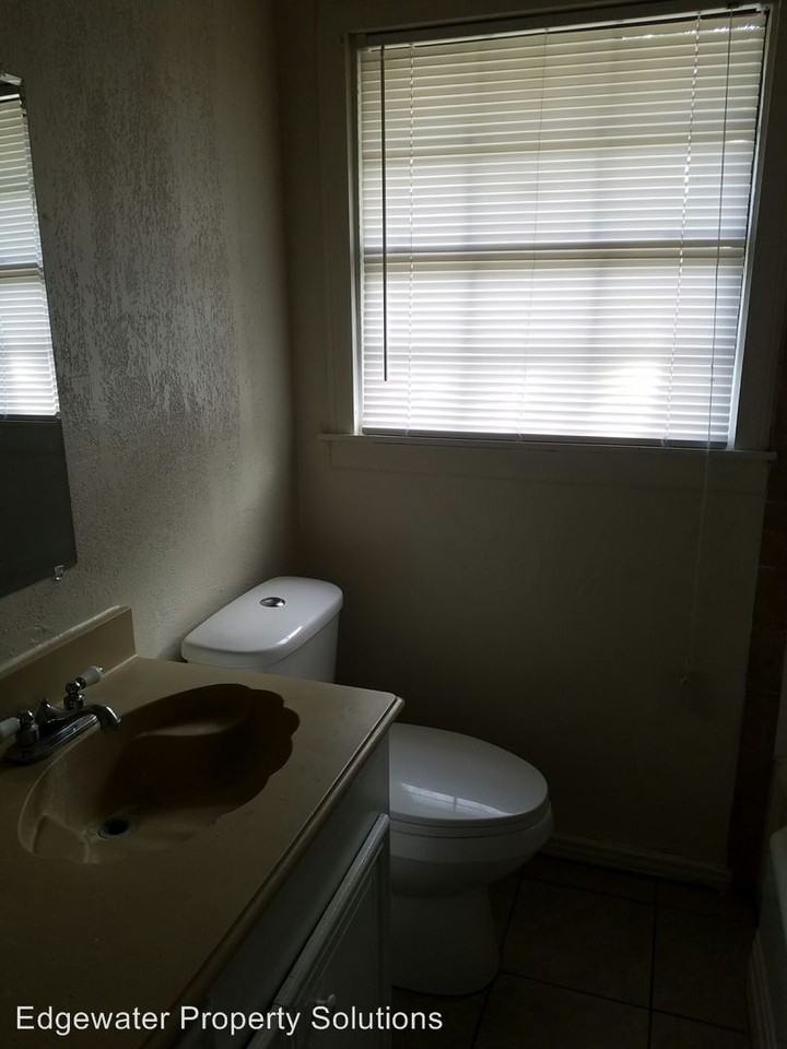 2715 S Houston Dr - Photo 3 of 11