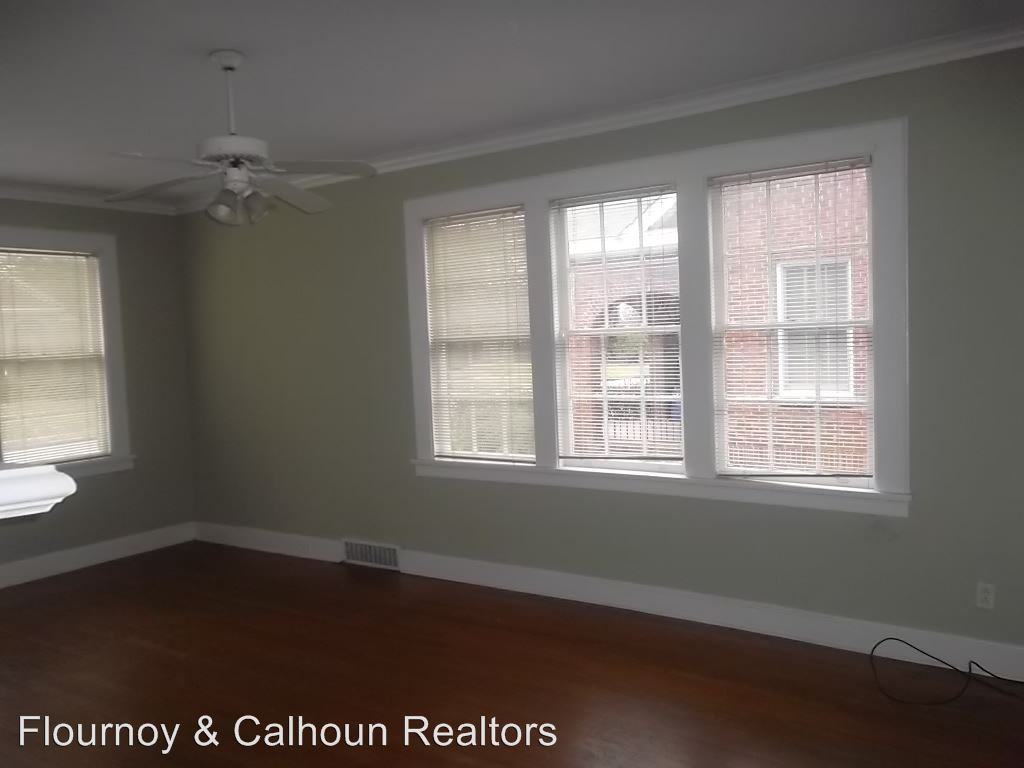 1256 Peacock Ave - Photo 3 of 12