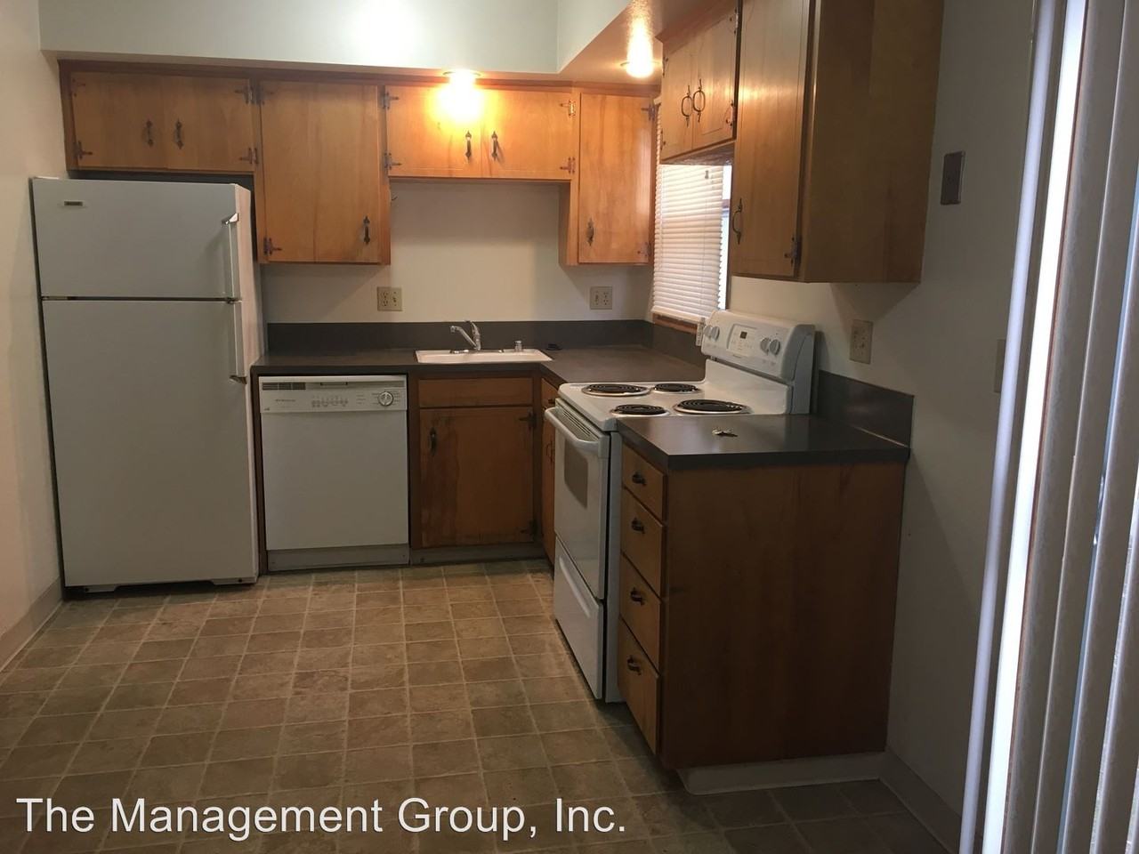 6625 Kansas St - Photo 3 of 15