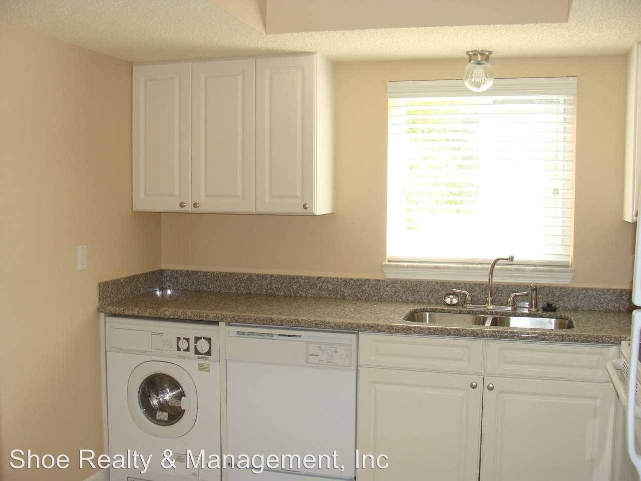 6526 La Mirada Dr E #5 - Photo 2 of 8