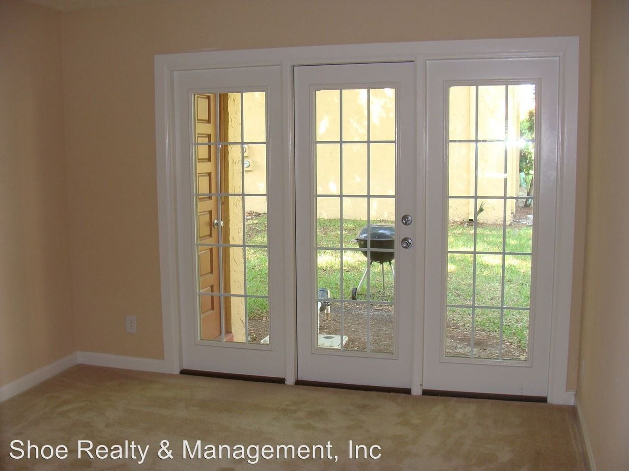 6526 La Mirada Dr E #5 - Photo 3 of 8