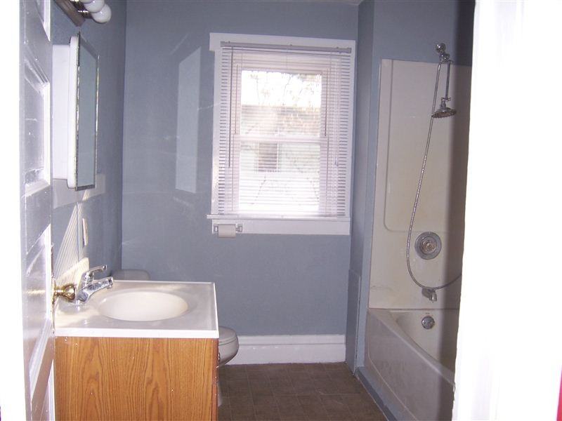 1299-1201 W Lovell St - Photo 3 of 9