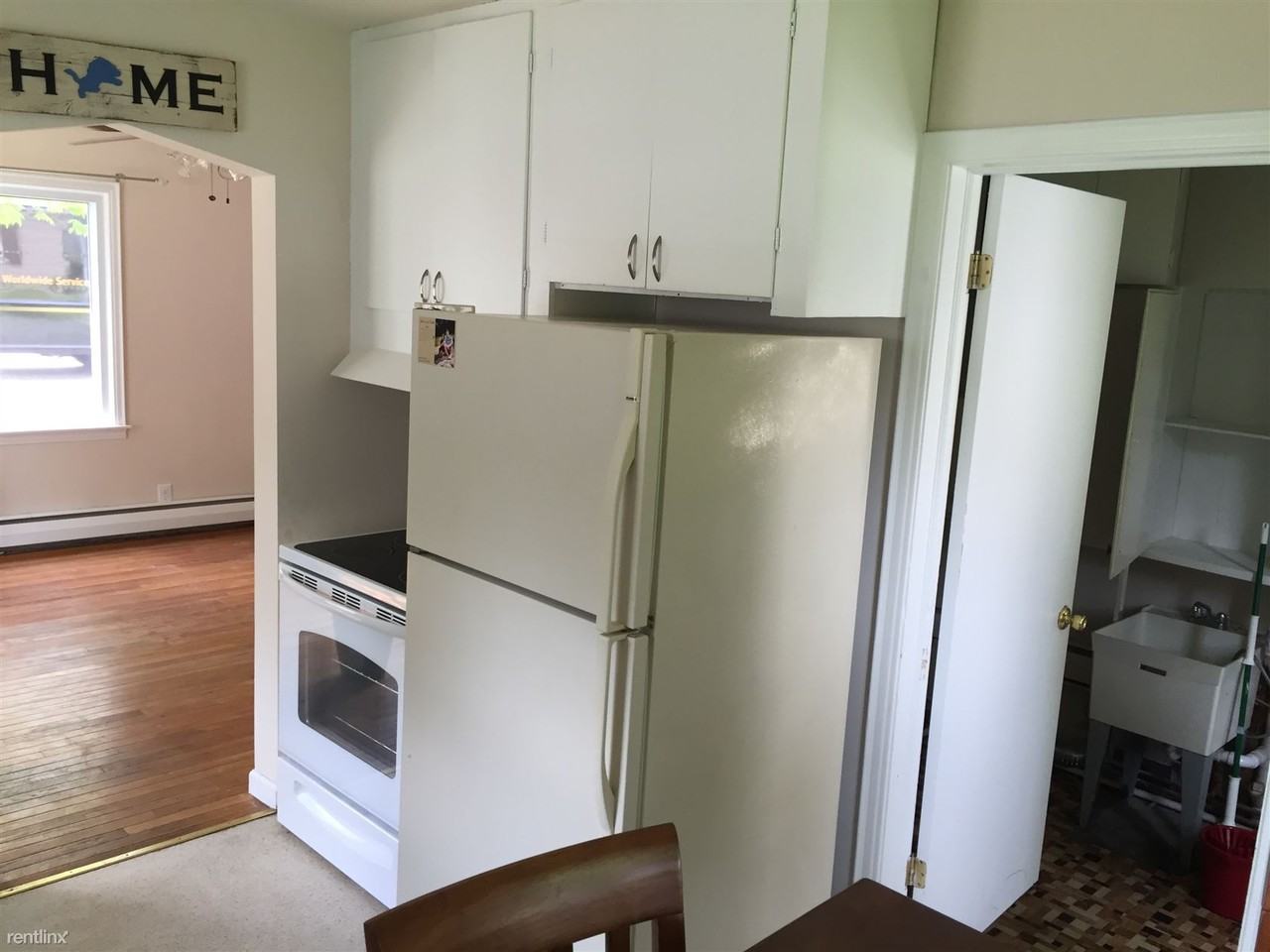 732 Oda St - Photo 3 of 8