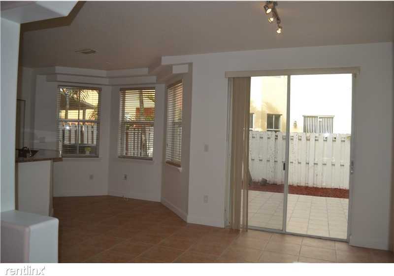 4832 NW 107th Pl - Photo 3 of 9