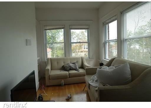 62 Algonquin Rd - Photo 2 of 10