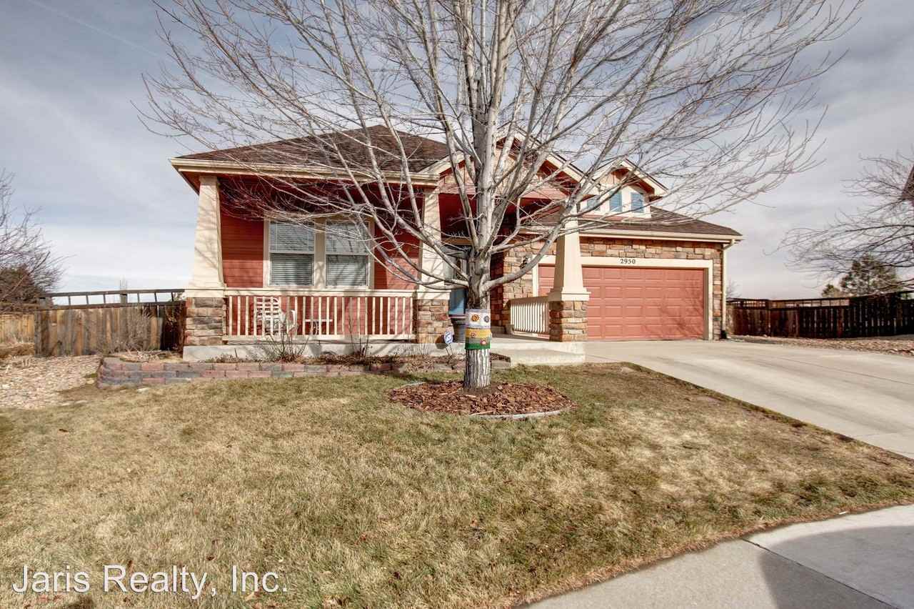 2950 Feather Ct - Photo 2 of 38