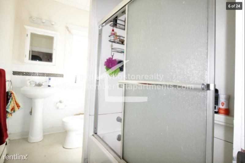 65 Ashford St - Photo 2 of 12