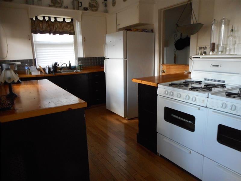 133 Berme Rd - Photo 2 of 18