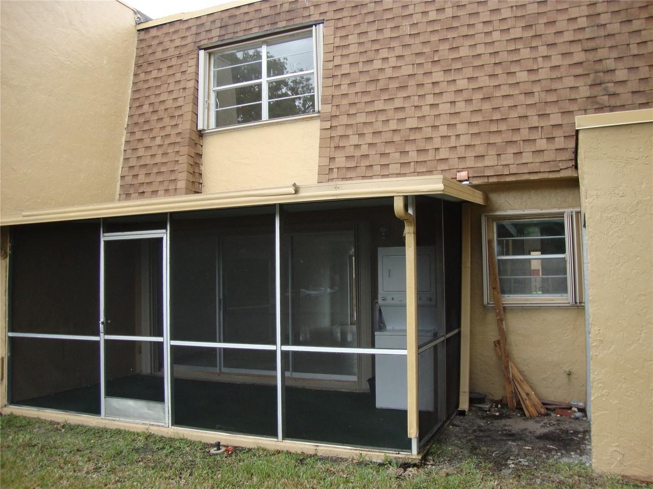 3691 NW 95th Terrace - Photo 2 of 8