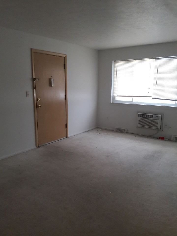 2473 Warren Parkway - Photo 3 of 15