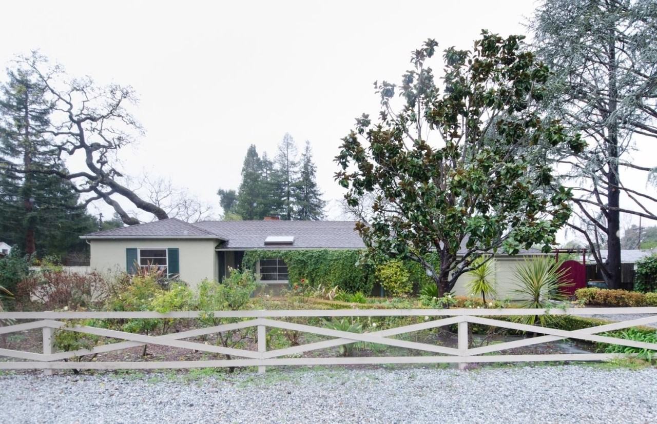 555 Encina Ave - Photo 3 of 34