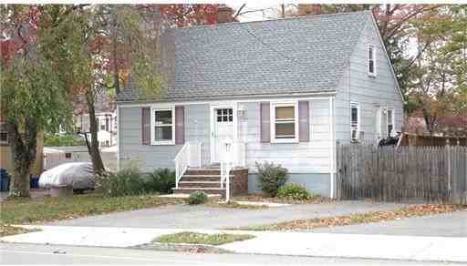 375-399 William St - Photo 2 of 13