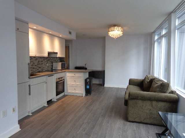 25 Telegram Mews #1206