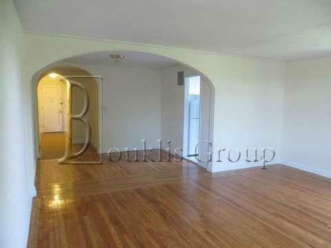 Henry Hudson Parkway East #12U