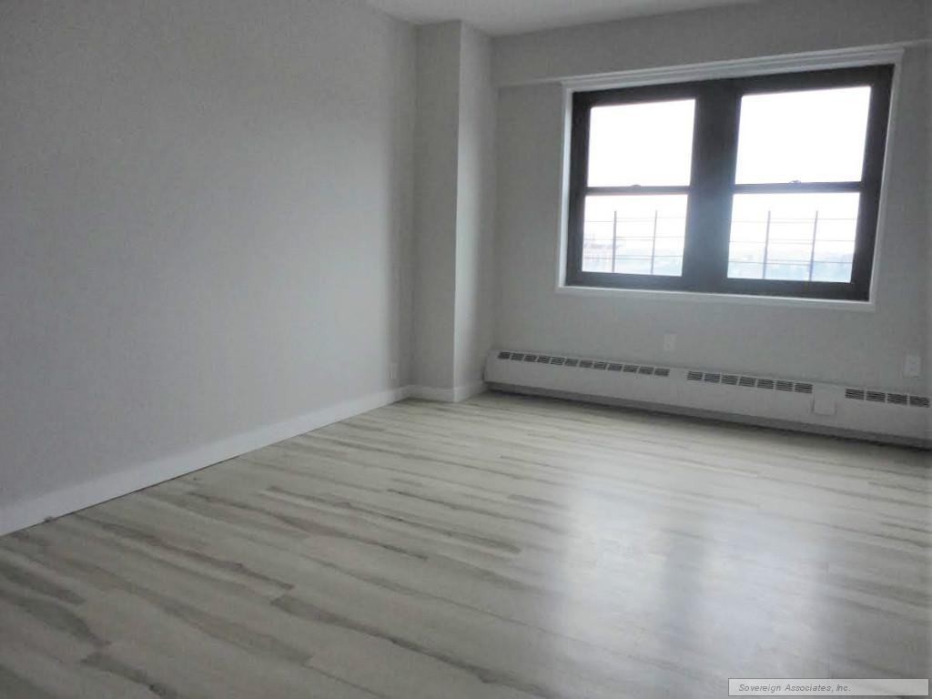 260 Audubon Ave #10C