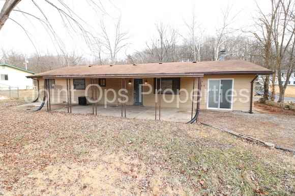 5767 Holly Ct - Photo 3 of 27