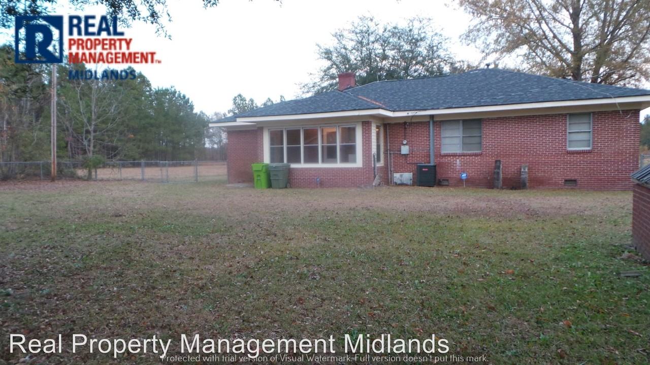 2820 Congaree Rd - Photo 2 of 12
