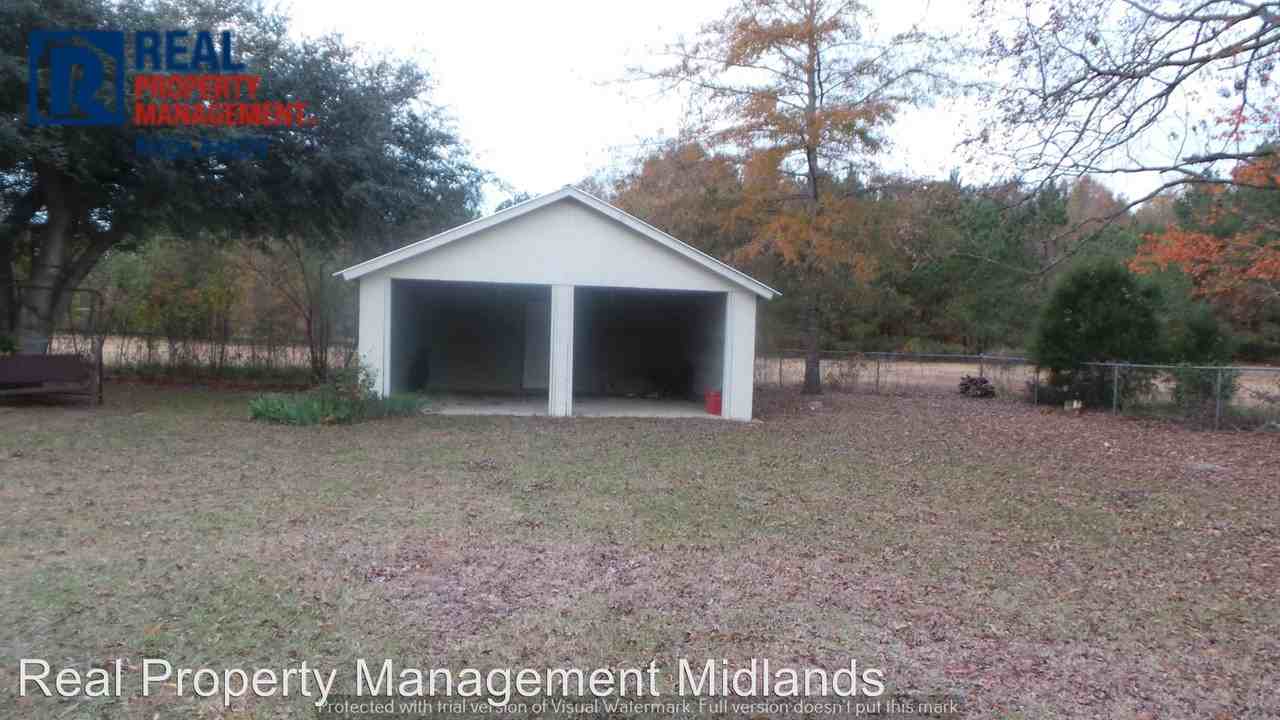 2820 Congaree Rd - Photo 3 of 12