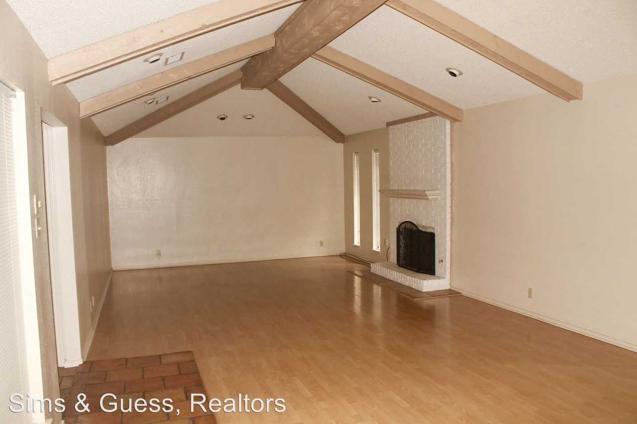 3304 Haynes Dr - Photo 2 of 9