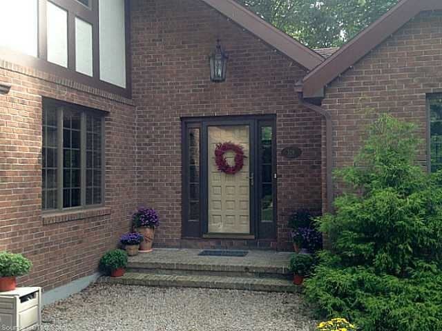 326 Round Hill Rd - Photo 2 of 16