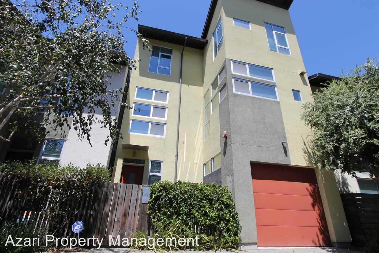 19 Moss Ln - Photo 3 of 35