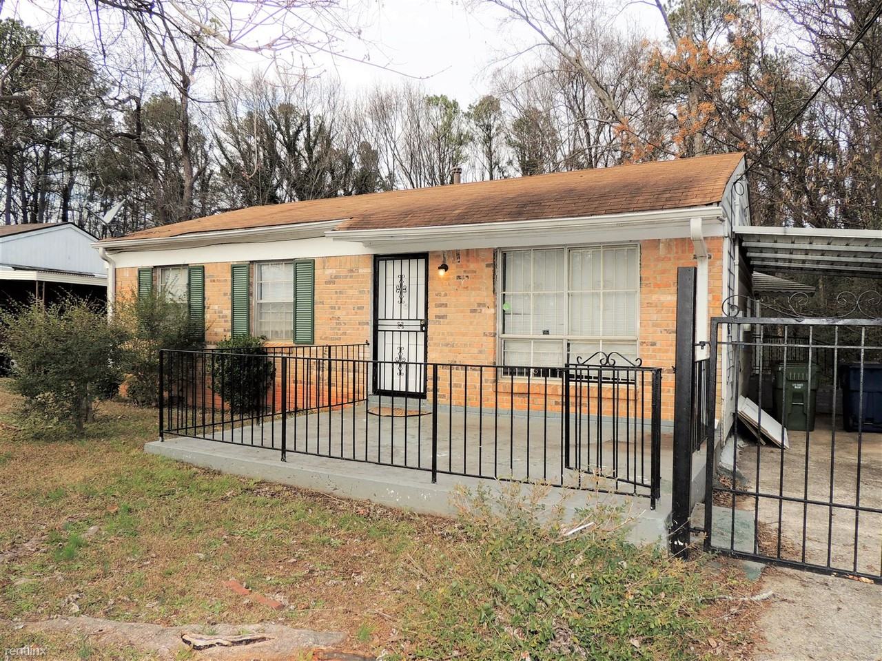 1899 Lathrop St SE - Photo 2 of 10