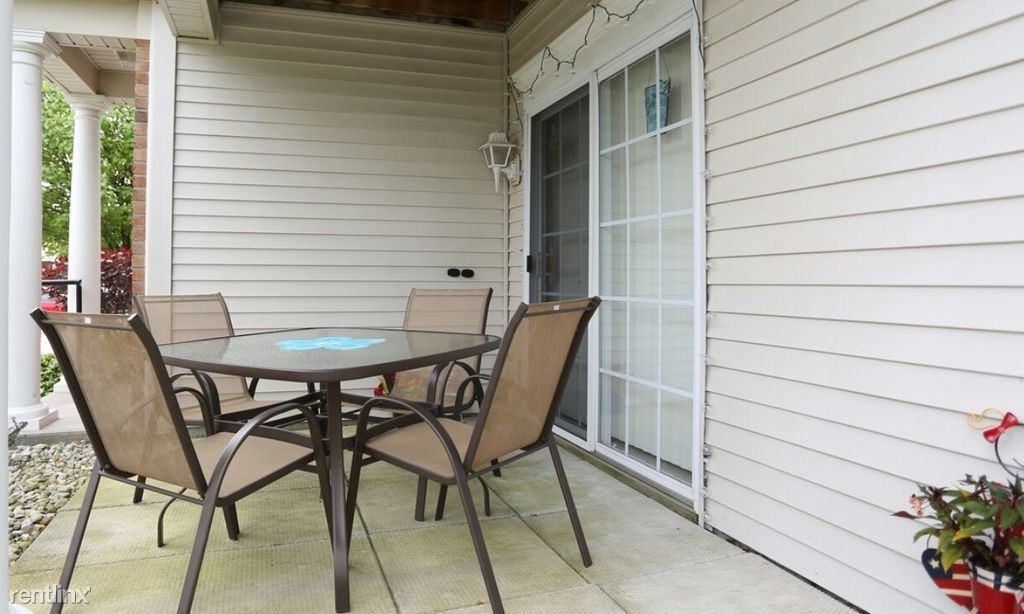 1202 Hill Park Ct - Photo 2 of 7