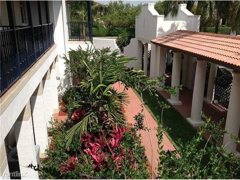 2561 SW 119th Way - Photo 2 of 7