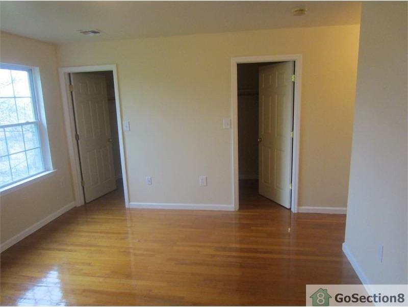 520 S 15th St #2 - Photo 3 of 8