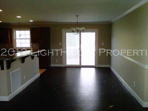 5767 New London Rd - Photo 2 of 14