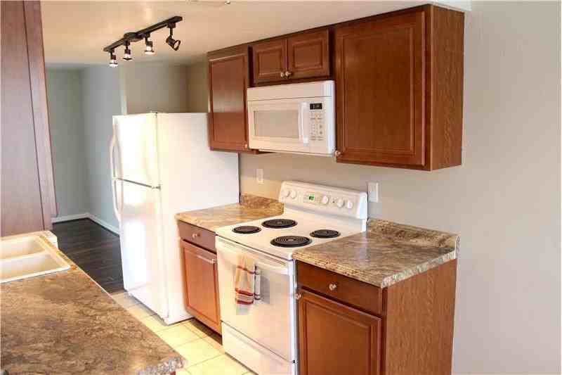 8409 Foresight Ln - Photo 3 of 23