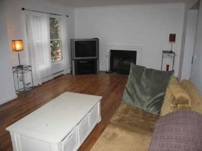 22 W Gate Rd - Photo 3 of 8