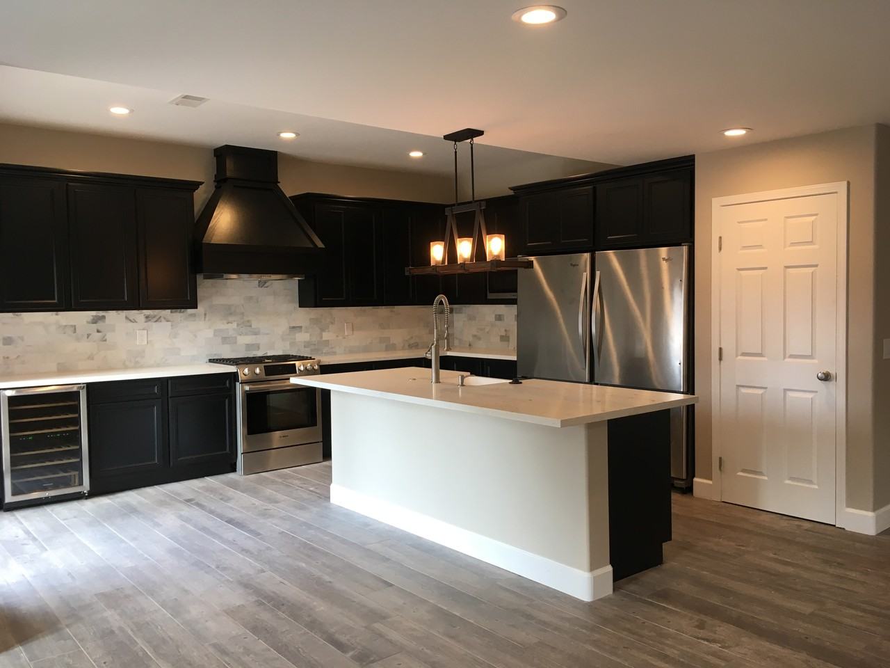 266 Foxenwood Dr - Photo 2 of 13