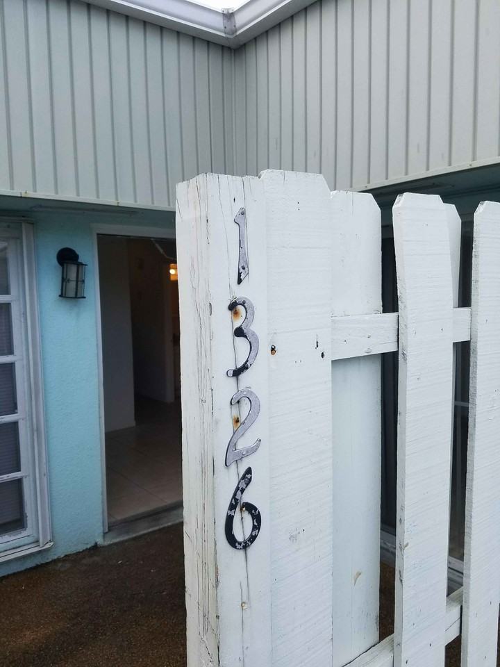 1326 Gateway Dr - Photo 3 of 17