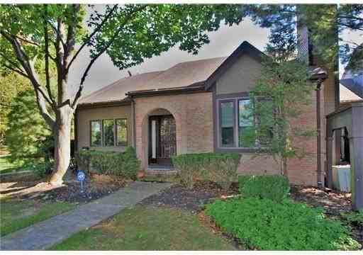 99 Riverbend Dr - Photo 2 of 17