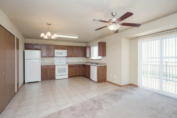 Buck Creek Apartments - Photo 3 of 6