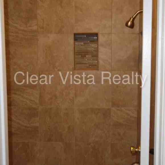 623 Greenlawn Blvd - Photo 3 of 6