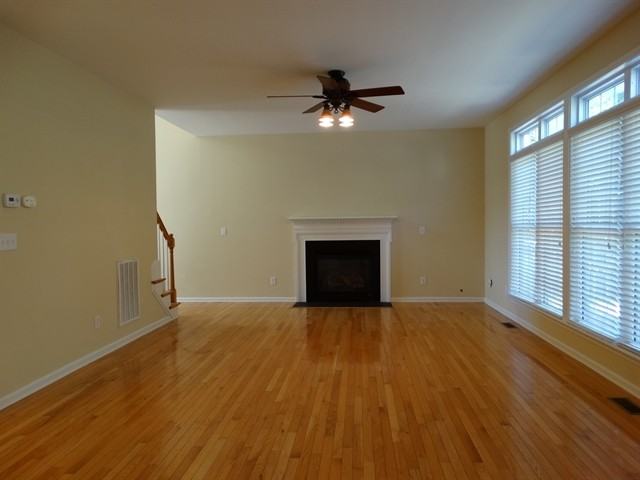 16713 Hampton Crossing Dr - Photo 3 of 8