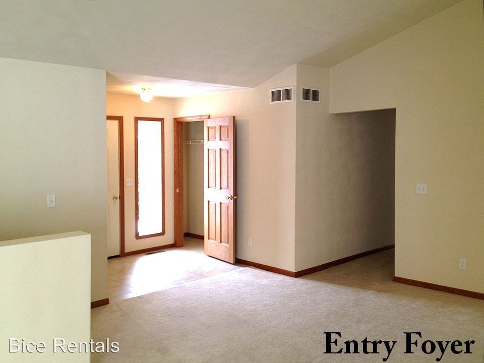 Roscoe - Photo 2 of 17