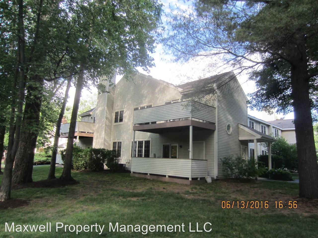 244 Monmouth Way - Photo 3 of 24