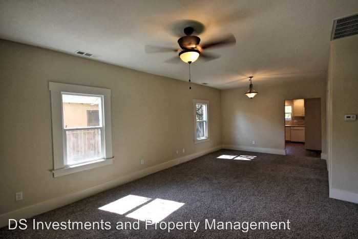 342 C St - Photo 3 of 5