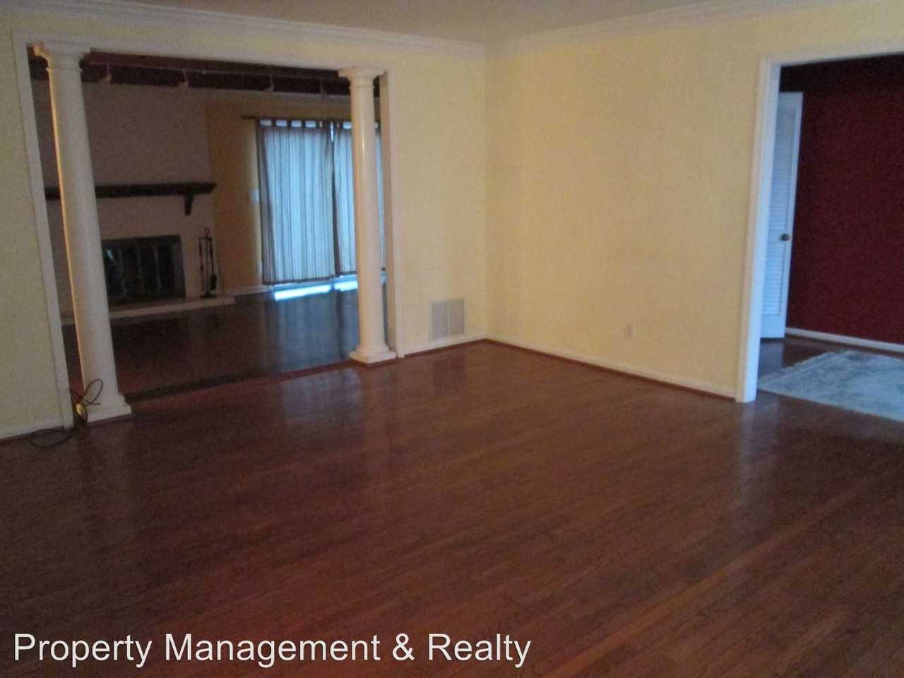 7215 Heatherly Square - Photo 3 of 8