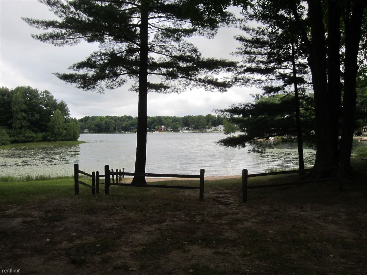 Silver Shores Mobile Home Community - Photo 2 of 2