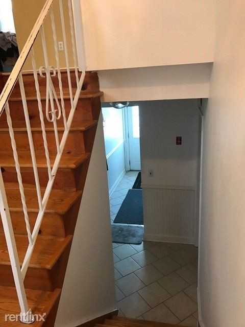 301 Jeffrey Ln - Photo 2 of 7