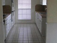 2220 Teakwood Ln - Photo 3 of 10