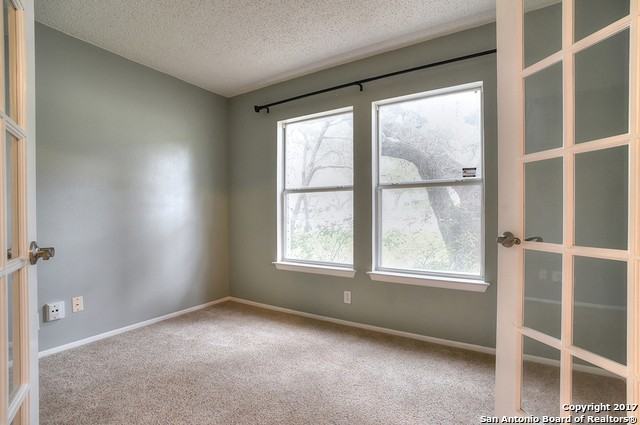 1722 Rob Roy Ln - Photo 3 of 25