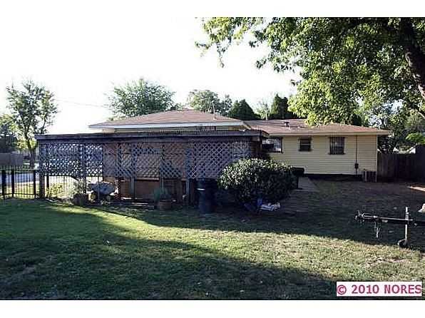 418 S 104th E Ave - Photo 2 of 7