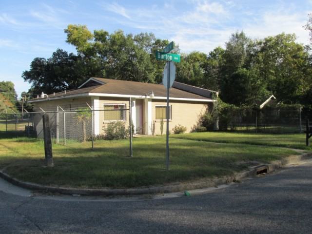 363 Burton Ave - Photo 3 of 6