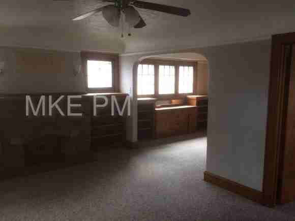 3421 N 44th St - Photo 2 of 9