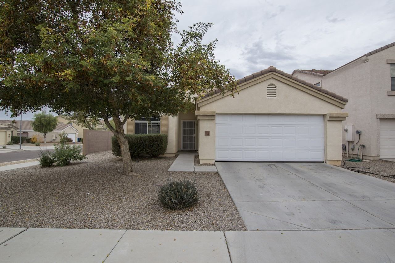 3146 W Huntington Dr - Photo 2 of 11